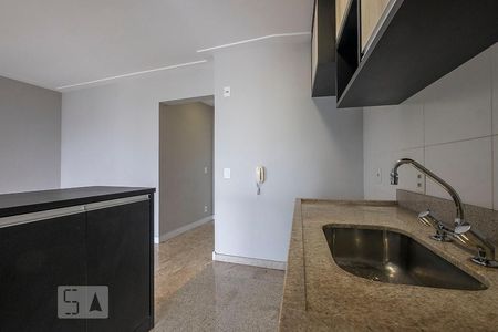 Cozinha de apartamento para alugar com 2 quartos, 89m² em Pinheiros, São Paulo