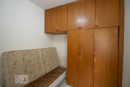 Quarto 1 de apartamento para alugar com 2 quartos, 60m² em Vila Guarani (z Sul), São Paulo