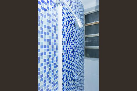 Banheiro de kitnet/studio para alugar com 1 quarto, 30m² em Copacabana, Rio de Janeiro