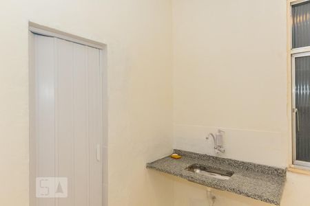 Cozinha de kitnet/studio para alugar com 1 quarto, 30m² em Copacabana, Rio de Janeiro