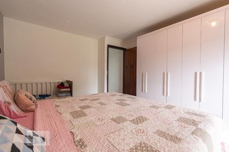 Quarto 1 de casa à venda com 2 quartos, 180m² em Parque Pinheiros, Taboão da Serra