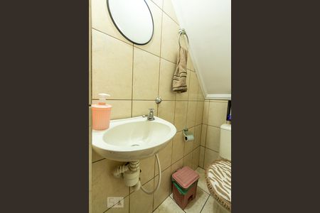 Lavabo de casa à venda com 2 quartos, 180m² em Parque Pinheiros, Taboão da Serra