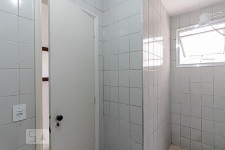 Banheiro  de kitnet/studio para alugar com 1 quarto, 45m² em Sé, São Paulo
