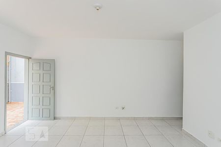 Sala e cozinha de apartamento para alugar com 1 quarto, 45m² em Parada Inglesa, São Paulo