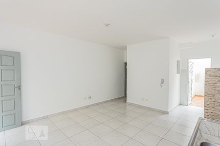 Sala e cozinha de apartamento para alugar com 1 quarto, 45m² em Parada Inglesa, São Paulo