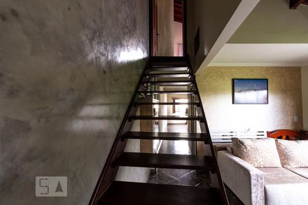 Apartamento para alugar com 45m², 1 quarto e 1 vaga Apartamento para alugar com 45m², 1 quarto e 1 vagaEscada Interna