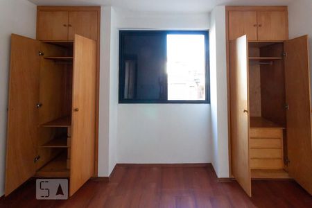 Suíte de apartamento para alugar com 2 quartos, 75m² em Caxingui, São Paulo