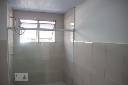 Banheiro de casa de condomínio para alugar com 1 quarto, 54m² em Taquara, Rio de Janeiro