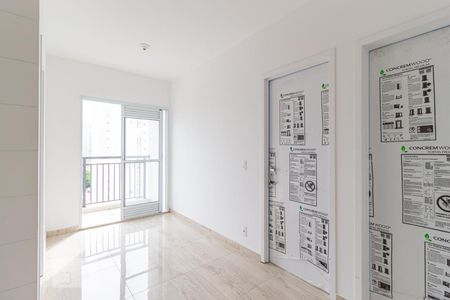 Apartamento para alugar com 37m², 2 quartos e 1 vagaSala