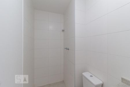 Banheiro de apartamento para alugar com 2 quartos, 37m² em Presidente Altino, Osasco