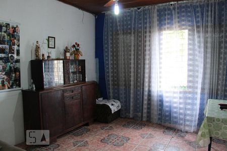 Sala de casa à venda com 3 quartos, 130m² em Rio Branco, Canoas