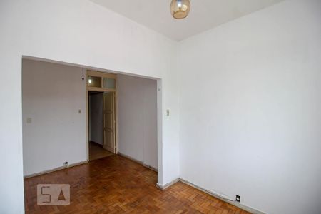 Quarto de kitnet/studio para alugar com 1 quarto, 40m² em Saúde, Rio de Janeiro