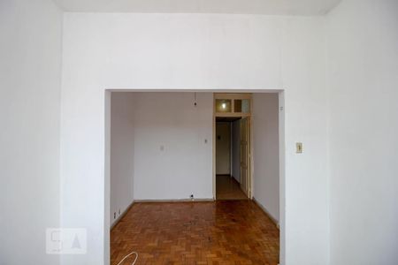 Quarto de kitnet/studio para alugar com 1 quarto, 40m² em Saúde, Rio de Janeiro