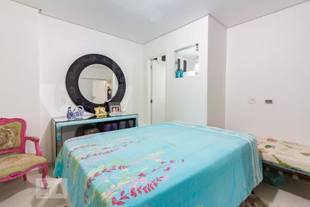 Apartamento à venda com 200m², 4 quartos e 4 vagas Apartamento à venda com 200m², 4 quartos e 4 vagasSuíte 2