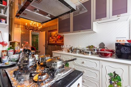 Apartamento à venda com 200m², 4 quartos e 4 vagas Apartamento à venda com 200m², 4 quartos e 4 vagasCozinha