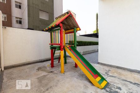 Apartamento à venda com 200m², 4 quartos e 4 vagas Apartamento à venda com 200m², 4 quartos e 4 vagasPlayground