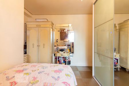 Apartamento à venda com 200m², 4 quartos e 4 vagas Apartamento à venda com 200m², 4 quartos e 4 vagasSuíte 3