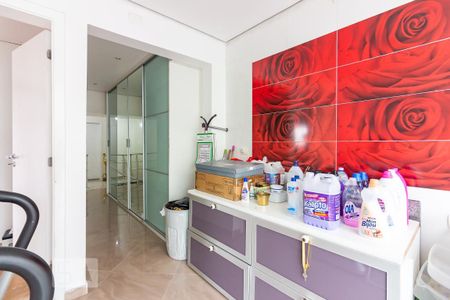 Apartamento à venda com 200m², 4 quartos e 4 vagas Apartamento à venda com 200m², 4 quartos e 4 vagasÁrea de Serviço