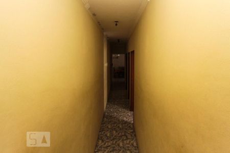 Corredor de casa à venda com 3 quartos, 126m² em Vila Ema, São Paulo