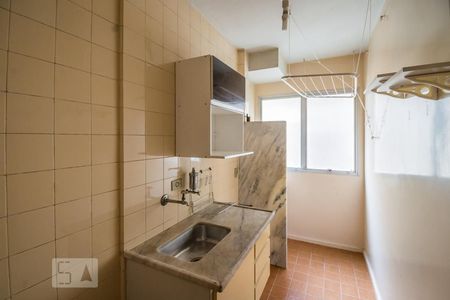 Cozinha de apartamento para alugar com 1 quarto, 30m² em Centro, Campinas