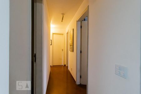 Corredor de apartamento à venda com 4 quartos, 120m² em Vila Mariana, São Paulo