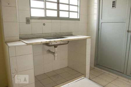 Casa à venda com 200m², 3 quartos e 5 vagas