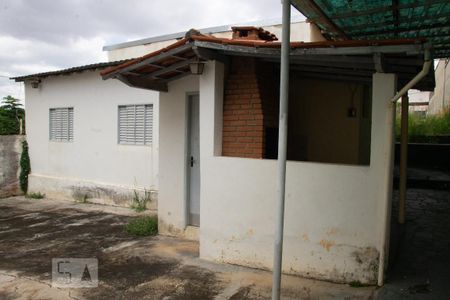 Casa à venda com 200m², 3 quartos e 5 vagas