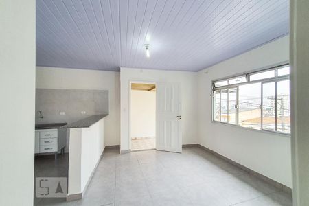 Sala de casa para alugar com 2 quartos, 80m² em Vila Santo Estéfano, São Paulo