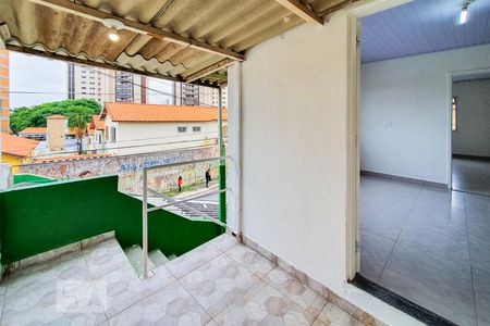 Entrada de casa para alugar com 2 quartos, 80m² em Vila Santo Estéfano, São Paulo