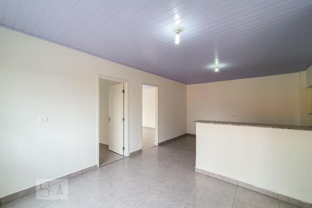 Sala de casa para alugar com 2 quartos, 80m² em Vila Santo Estéfano, São Paulo