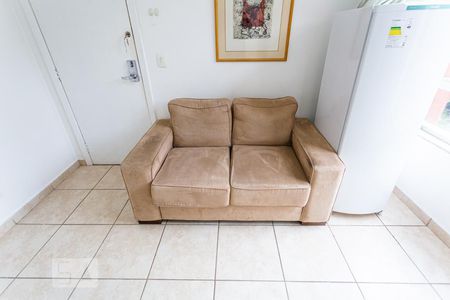 Sofá de apartamento para alugar com 1 quarto, 47m² em Santa Efigênia, Belo Horizonte