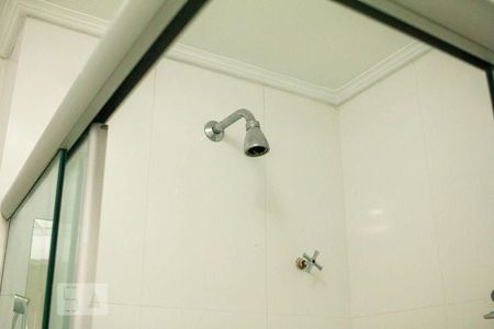 Banheiro de apartamento à venda com 2 quartos, 60m² em Barreto, Niterói