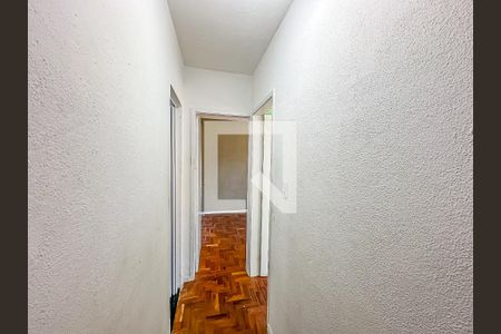 Corredor de apartamento para alugar com 2 quartos, 55m² em Laranjeiras, Rio de Janeiro