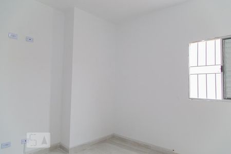 Quarto 2 de apartamento para alugar com 2 quartos, 40m² em Jardim Oriental, São Paulo