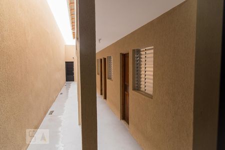 Vista da sala e cozinha de apartamento para alugar com 2 quartos, 40m² em Jardim Oriental, São Paulo