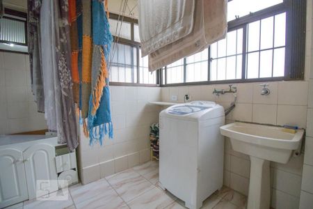 Apartamento para alugar com 117m², 3 quartos e 2 vagas Apartamento para alugar com 117m², 3 quartos e 2 vagasÁrea de Serviço