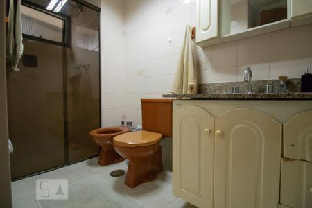 Apartamento para alugar com 117m², 3 quartos e 2 vagas Apartamento para alugar com 117m², 3 quartos e 2 vagasBanheiro da Suíte