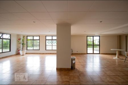 Apartamento para alugar com 117m², 3 quartos e 2 vagas Apartamento para alugar com 117m², 3 quartos e 2 vagasÁrea Comum - Salão de Festas