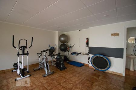 Apartamento para alugar com 117m², 3 quartos e 2 vagas Apartamento para alugar com 117m², 3 quartos e 2 vagasÁrea Comum - Academia