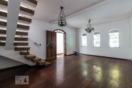 Sala de casa à venda com 4 quartos, 224m² em Vila Gilda, Santo André