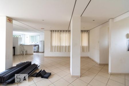 Apartamento para alugar com 60m², 2 quartos e 1 vaga Apartamento para alugar com 60m², 2 quartos e 1 vagaÁrea comum - Salão de festas