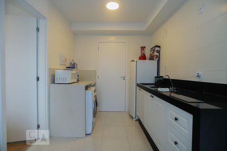 Cozinha e Área de Serviço de kitnet/studio para alugar com 1 quarto, 32m² em Água Branca, São Paulo