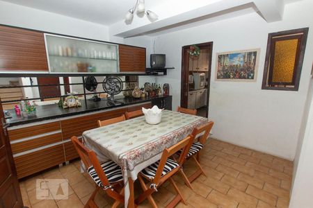 Sala de Jantar de casa à venda com 3 quartos, 220m² em São Sebastião, Porto Alegre
