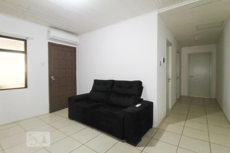 Sala de casa à venda com 2 quartos, 360m² em Nonoai, Porto Alegre