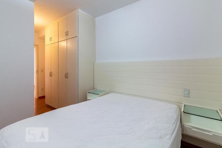 Suite de apartamento para alugar com 3 quartos, 76m² em Vila Olímpia, São Paulo