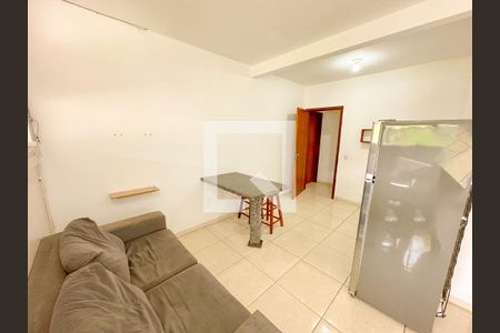 Sala de apartamento para alugar com 1 quarto, 40m² em Ingleses do Rio Vermelho, Florianópolis