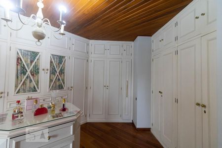 Apartamento à venda com 323m², 3 quartos e 4 vagas Apartamento à venda com 323m², 3 quartos e 4 vagasSuíte 3