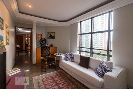 Apartamento à venda com 323m², 3 quartos e 4 vagas Apartamento à venda com 323m², 3 quartos e 4 vagasSala de Tv