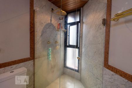 Apartamento à venda com 323m², 3 quartos e 4 vagas Apartamento à venda com 323m², 3 quartos e 4 vagasSuíte 3