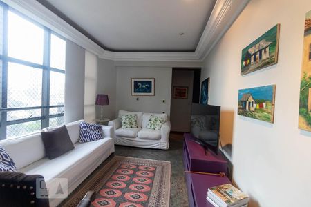 Apartamento à venda com 323m², 3 quartos e 4 vagas Apartamento à venda com 323m², 3 quartos e 4 vagasSala de Tv